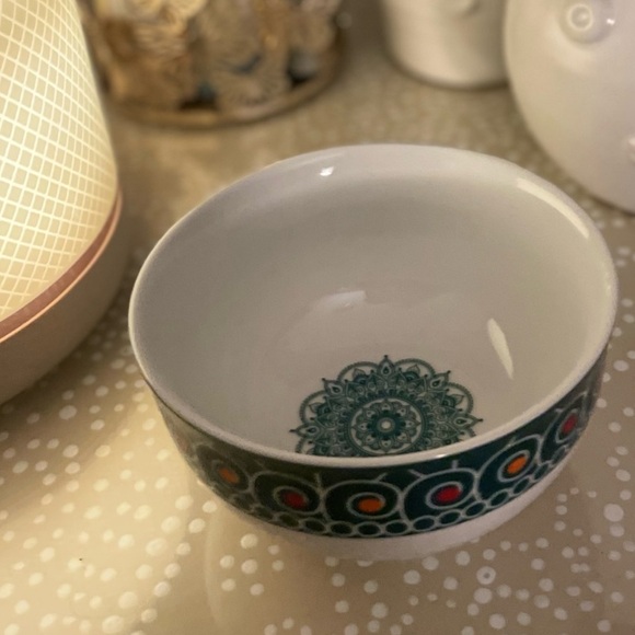 🧟 Mandala Catch-All Dish - Picture 2 of 4